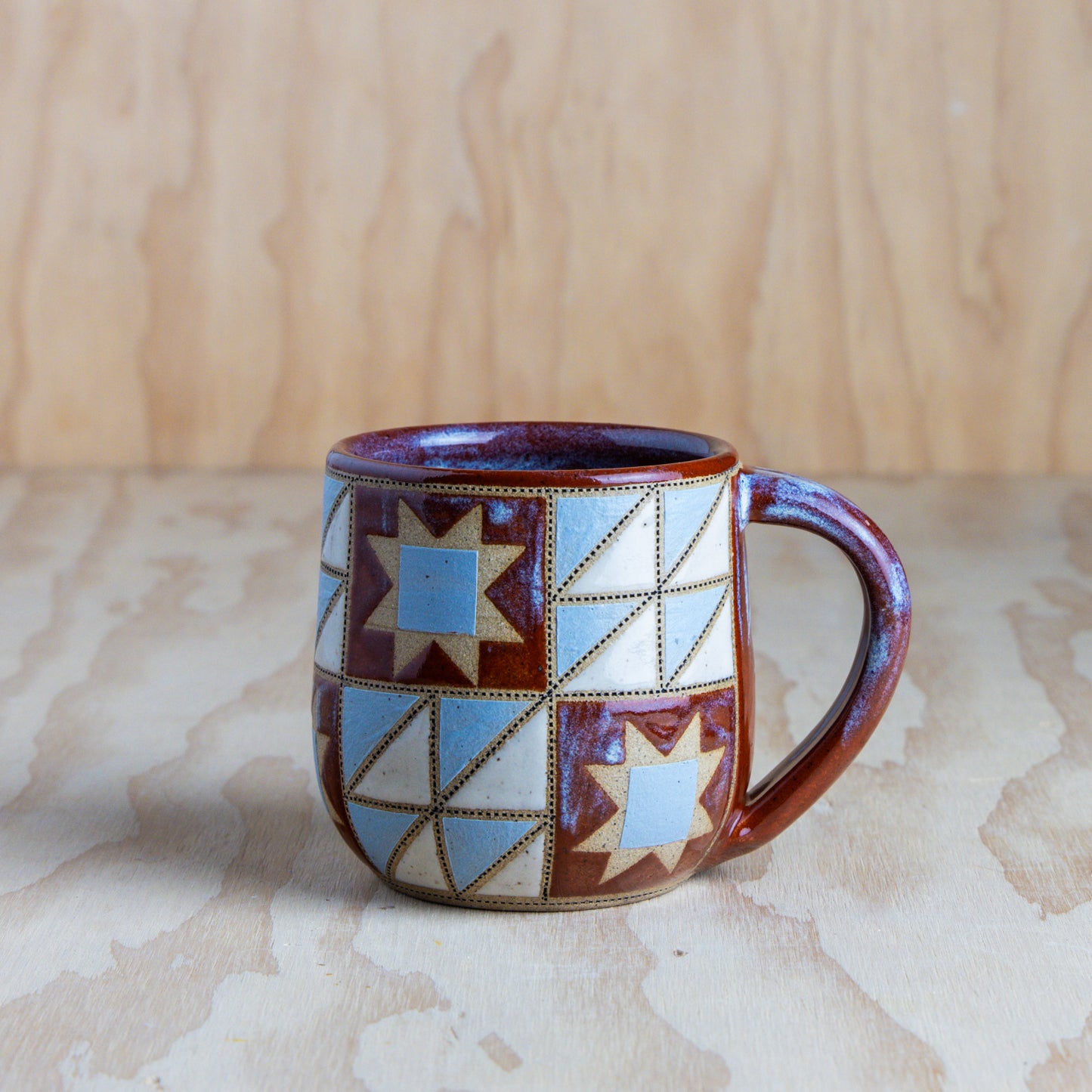 Sawtooth and HST Quilted Mug-Cozy Brown