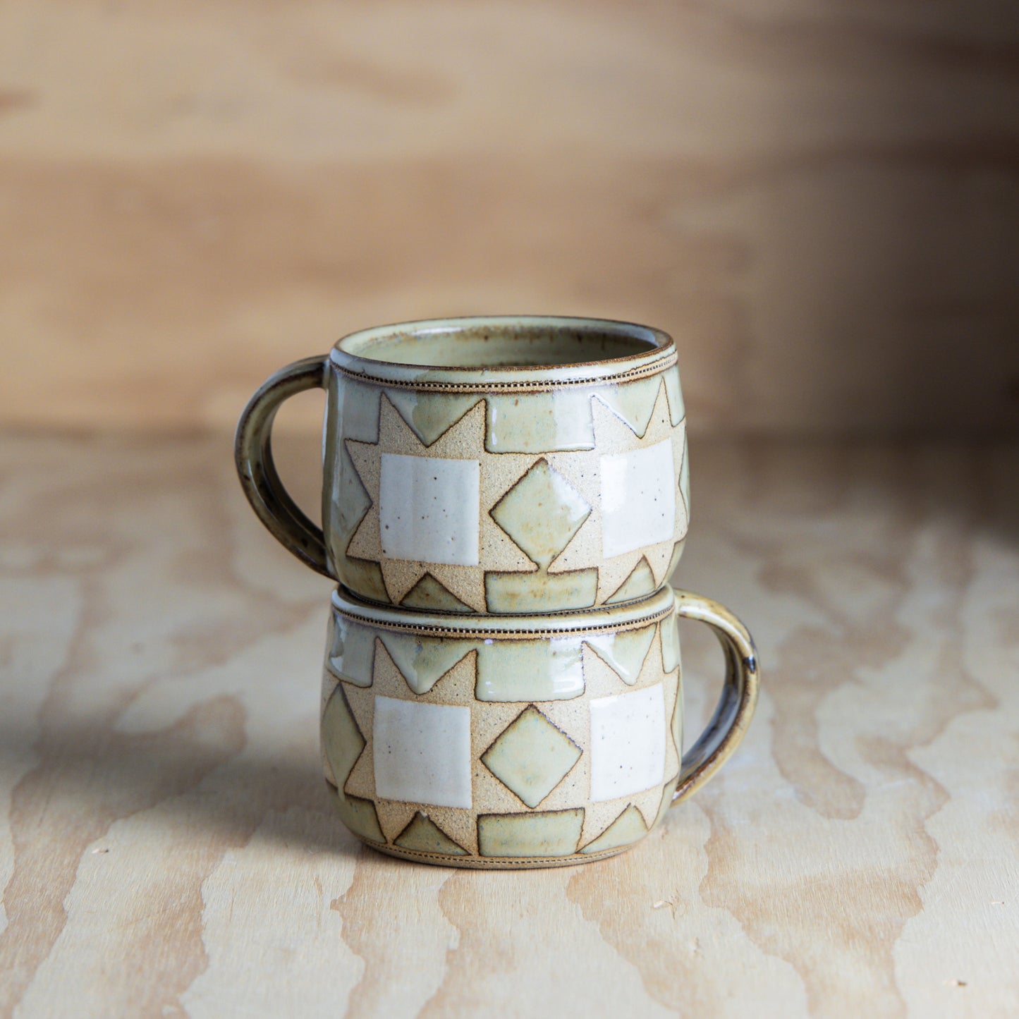 Mini Sawtooth Quilt Mug-Brown