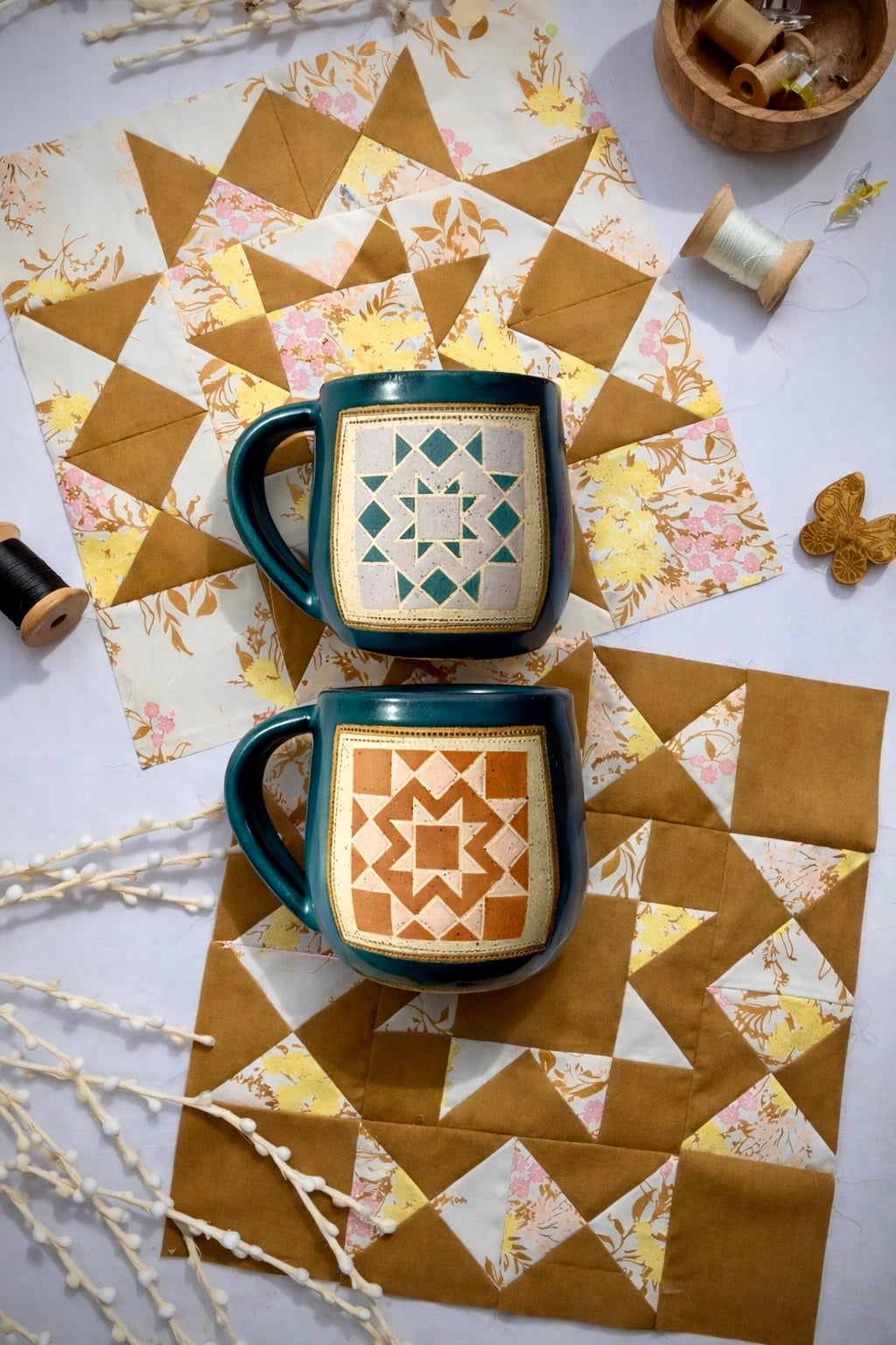 Pre-Order Two-Peas Quilt Block Mug-Rust/Pink