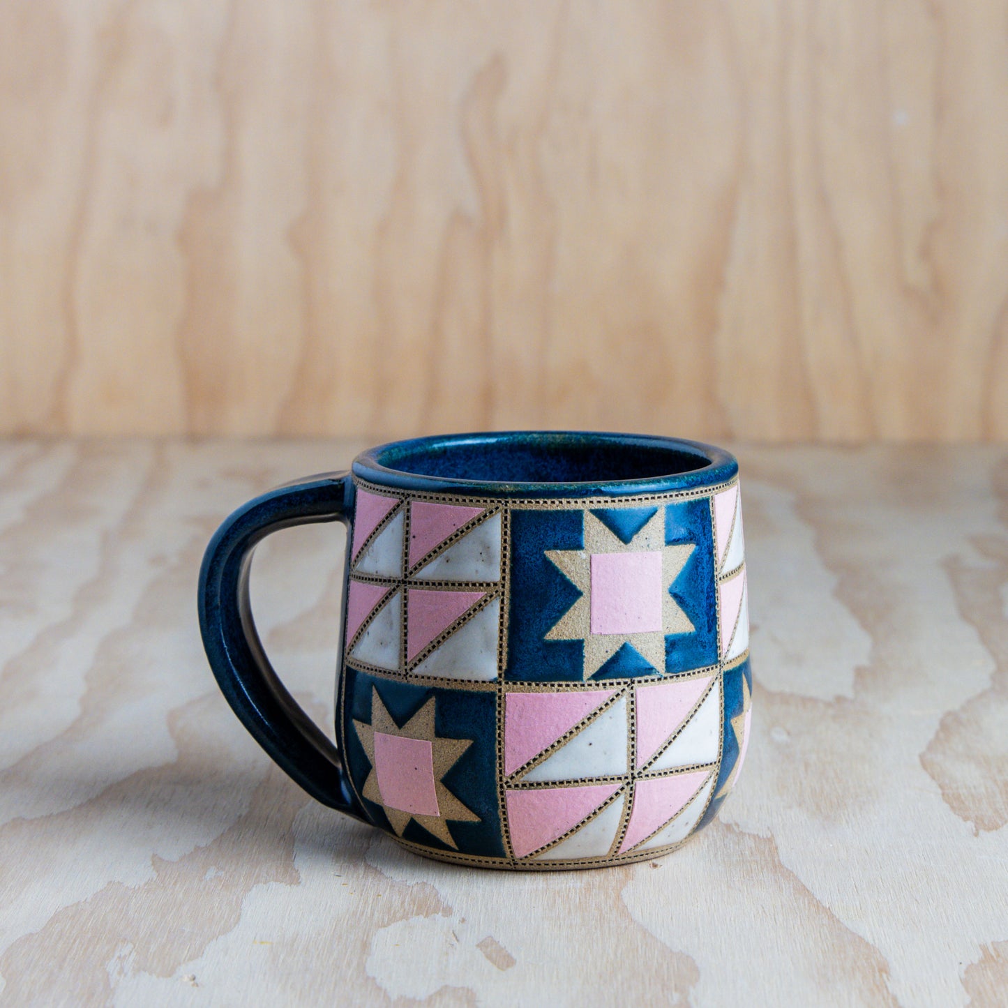 Sawtooth and HST Quilted Mug-Navy/Pink