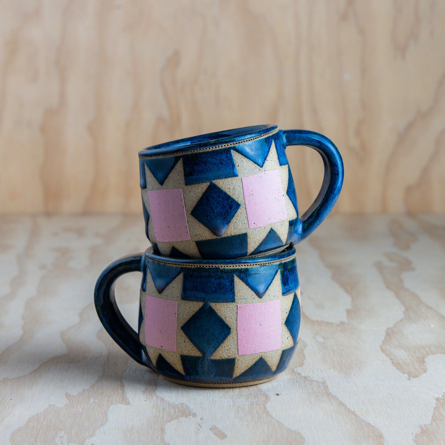 Mini Sawtooth Quilt Mug-Navy/Pink