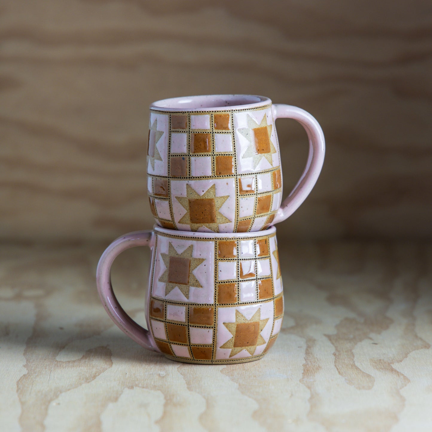 Sawtooth 9 patch Quilted Mug-Pink/Rust