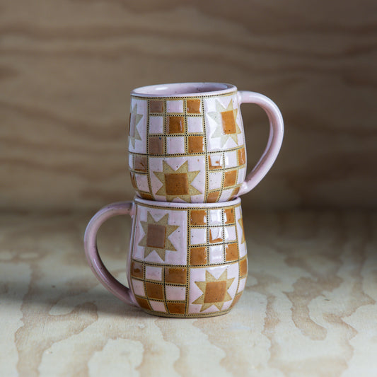Sawtooth 9 patch Quilted Mug-Pink/Rust