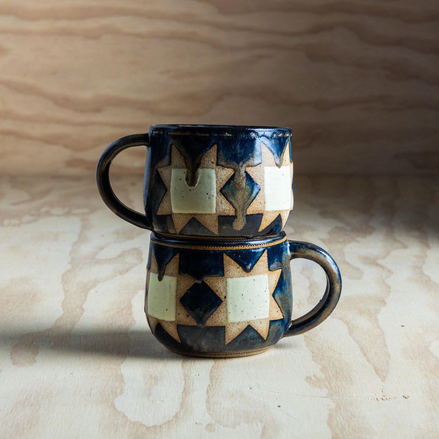Drippy Mini Sawtooth Quilt Mug-Black Sparkle/Cream