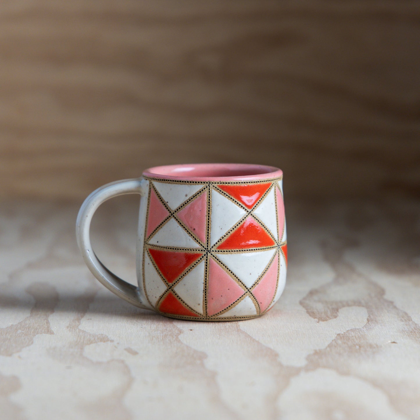 Hourglass Quilt Mug-Pink